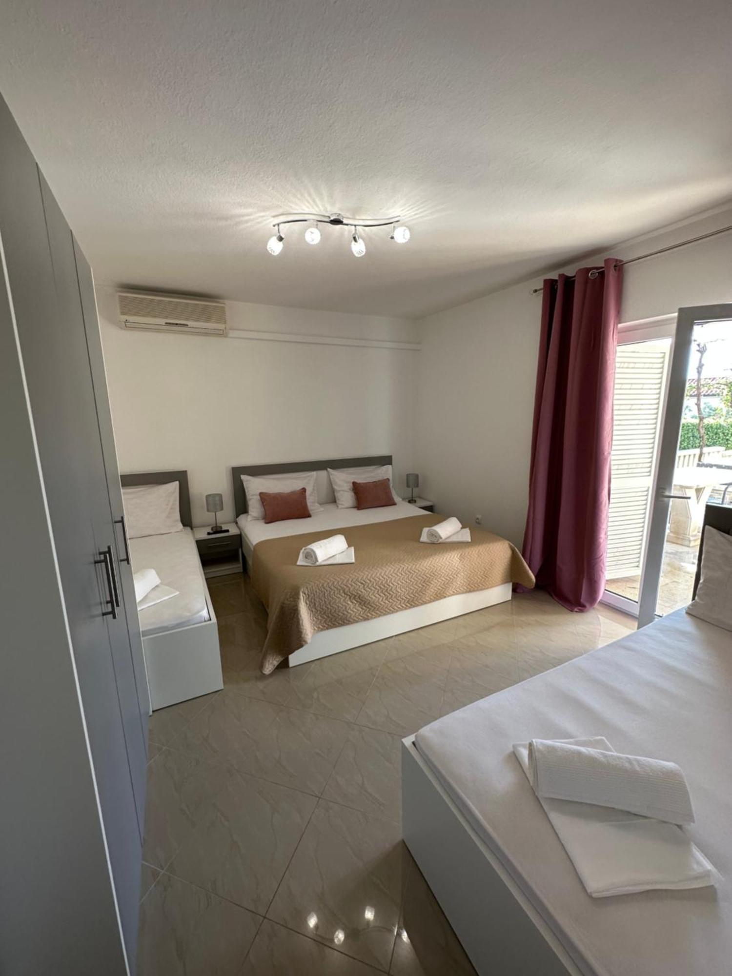 Villa Ruza 30M From The Beach Baska Voda Room photo